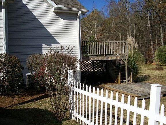 5th image of 111 Wenmount Ct