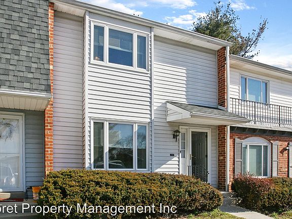 2nd image of 3403 Hillock Ln