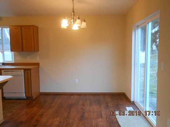 3rd image of 105 Fir Ave N
