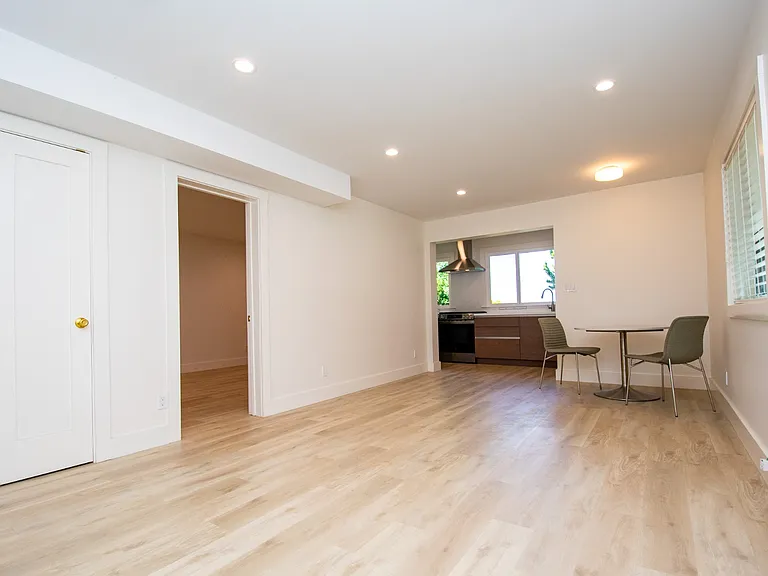 790 Duncan St — Photo 12