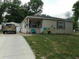 860 S 8th St, Marion, IA 52302