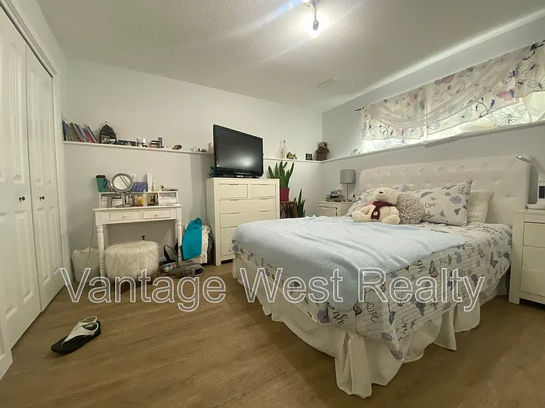 315B Hardie Rd — Photo 9
