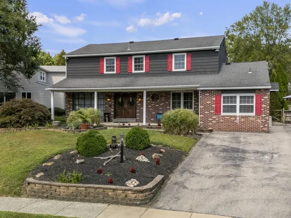 3159 Burn Brae Dr, Dresher, PA 19025