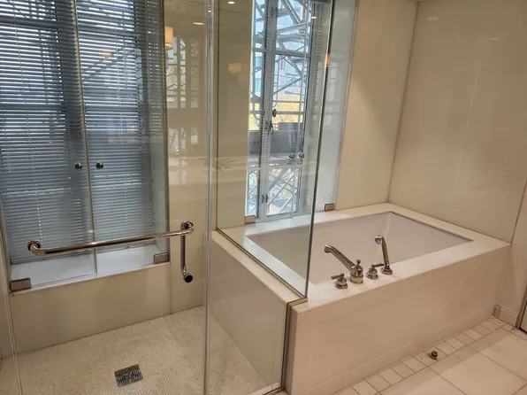 140 East 63rd Street image 26 of 27