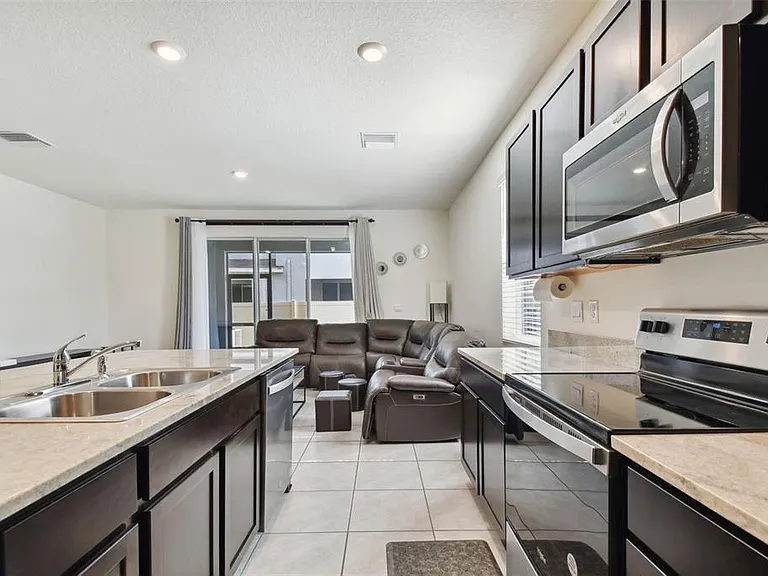 2880 Evergreen Elm Pass — Photo 12