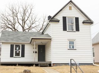 1109 26th St, Moline, IL 61265