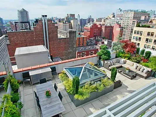 Sold by Corcoran | media 4