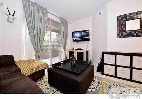 5th image of 1501 Front St Unit 339