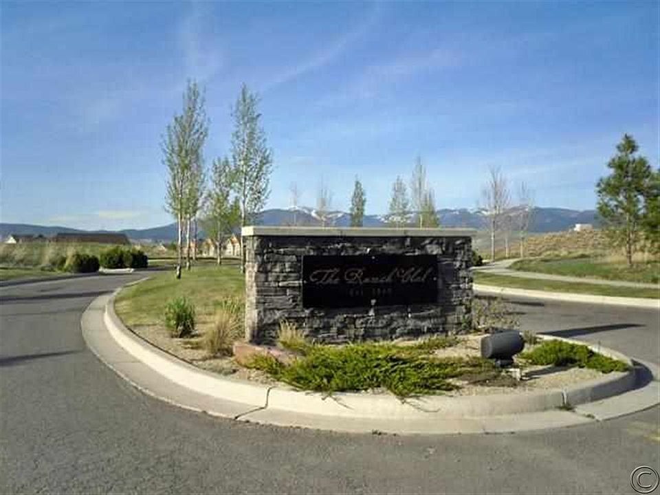 1st image of 2942 Campsite Pl