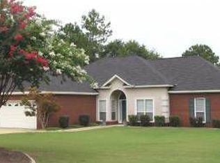 151 Lake Bend Dr, Elmore, AL 36025