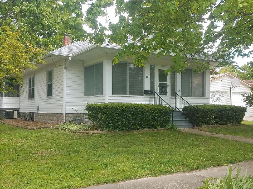 1st image of 845 S Oak St