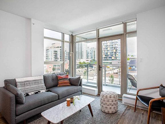 3rd image of 108 W 13th St #307