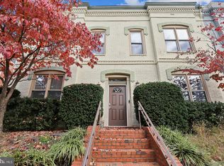 1116 C St NE APT 101, Washington, DC 20002