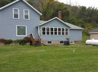 S3573 A County Rd #M, Fountain City, WI 54629