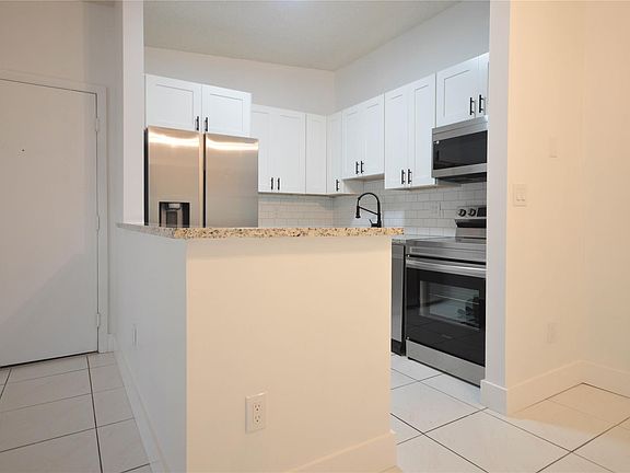 3rd image of 9499 W McNab Rd #208