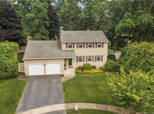 290 Deerfield Dr, Stratford, CT 06614