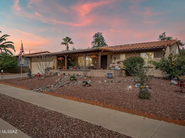 241 E La Espina, Green Valley, AZ 85614