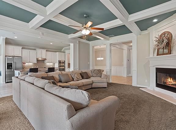 3rd image of 413 Ashlawn Dr