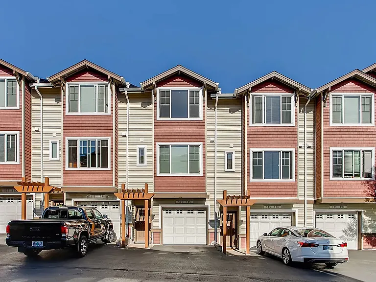 575 NW 118th Ave #105 — Photo 9
