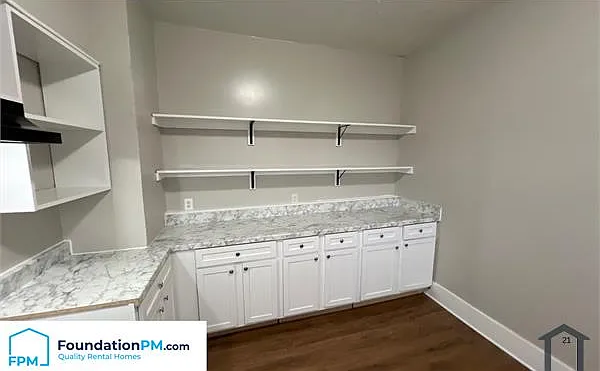699 Chelsea Ave — Photo 3