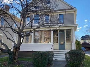 25 Peters Pl, Red Bank, NJ 07701