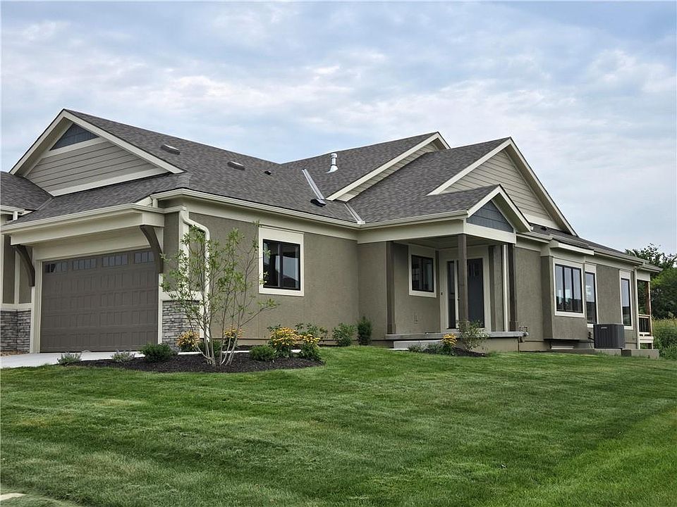 1st image of 11419 S Waterford Dr