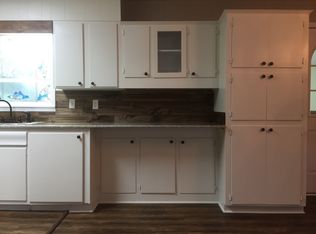 12 Oakcrest Rd, Laurel, MS 39440