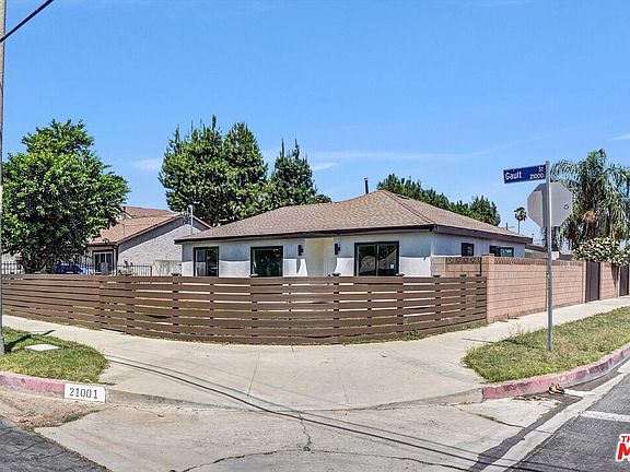 2nd image of 21001 Gault St