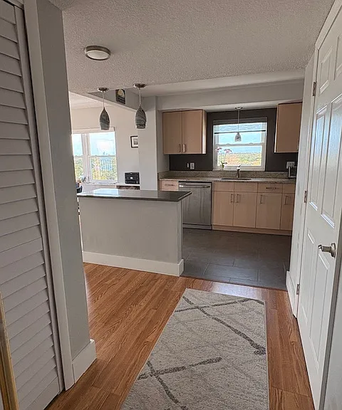 1120 N Shore Dr NE #905 — Photo 3