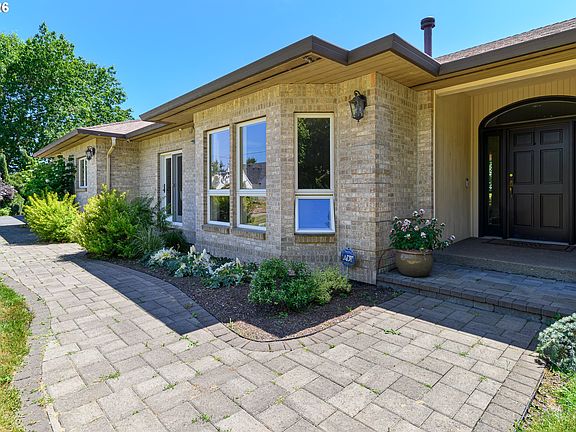 2nd image of 4960 Ireland Ln