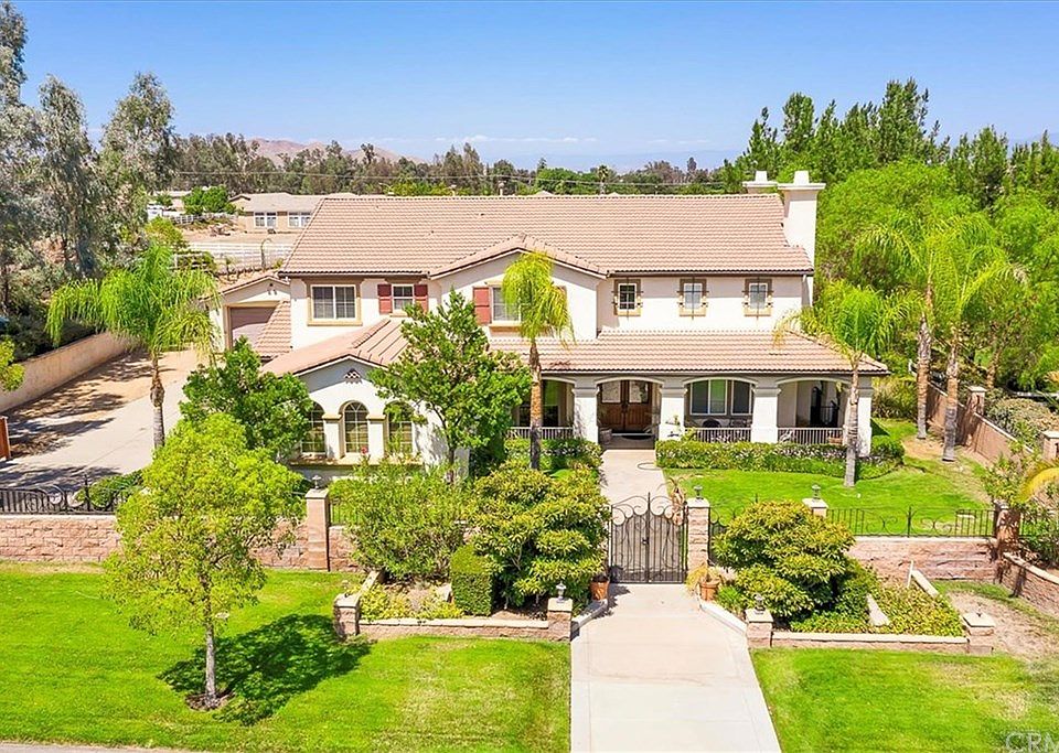 1st image of 25846 Beth Dr