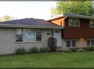 2103 Westfield Rd, Joliet, IL 60435