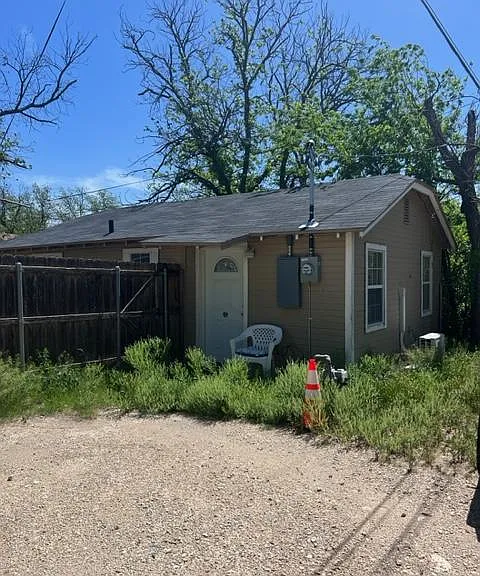 309 S Jackson St #B — Photo 1