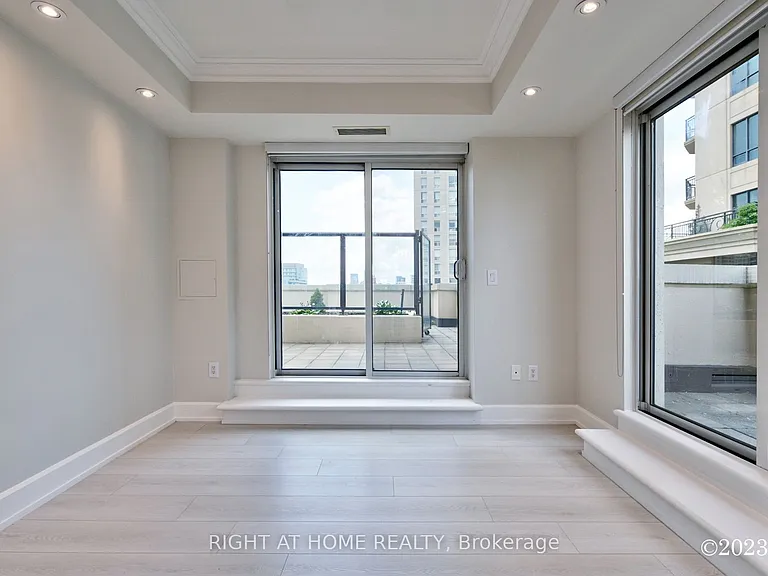 650 Sheppard Ave E #Penthouse 15 — Photo 9
