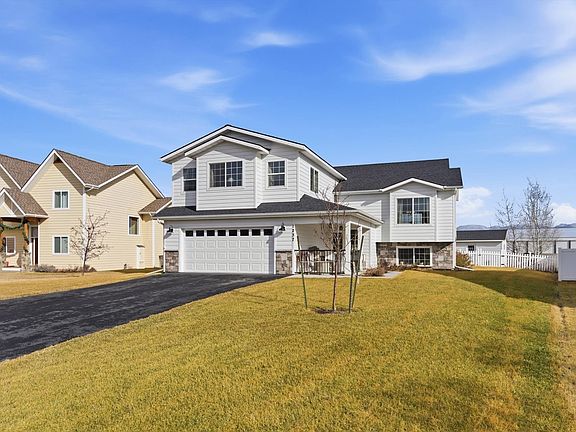 5th image of 1237 Mackinaw Loop