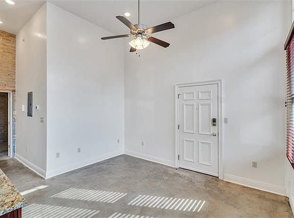 5th image of 438 Dauphine St #1A