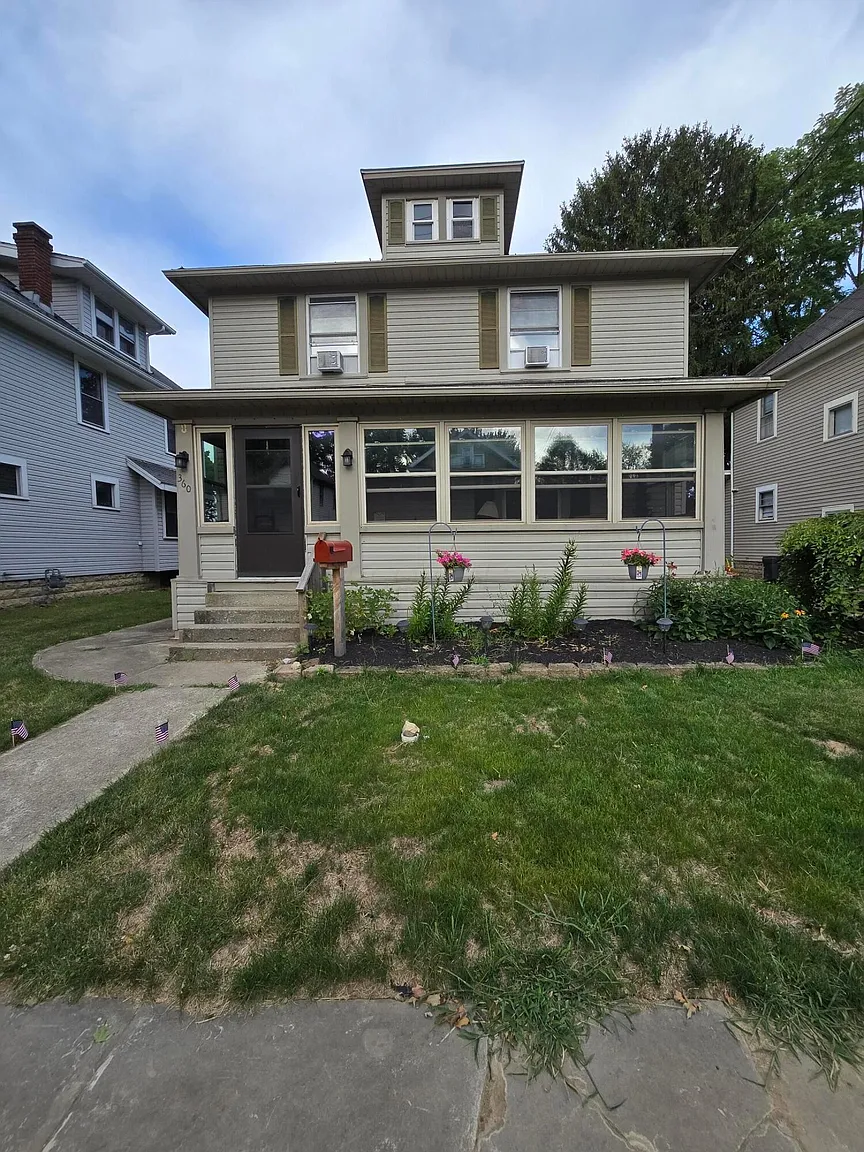 360 Hane Ave photo 1