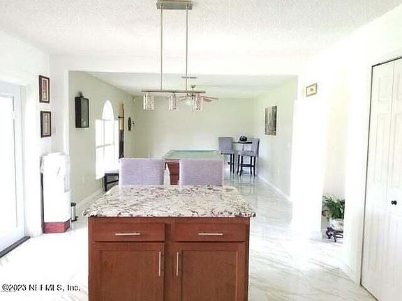 3rd image of 3388 Glenn Hollow Ct
