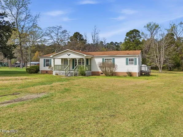 216 Luther Banks Road, Richlands, NC 28574