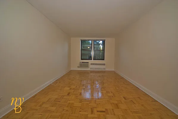 Rented by New York Dwellings LLC | media 20