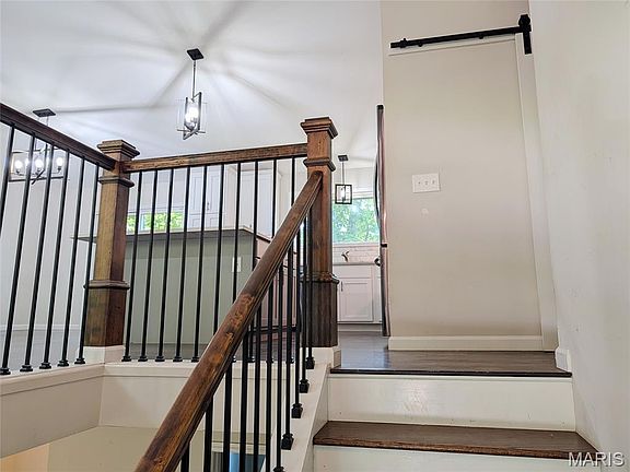 2nd image of 41 Oak Forest Dr