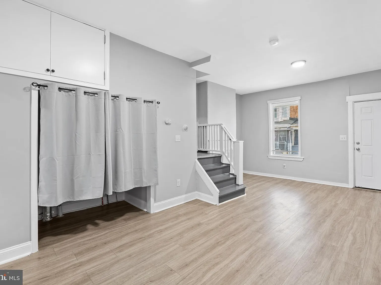 3 bed, 1060 sqft, $1,450 — Photo 4