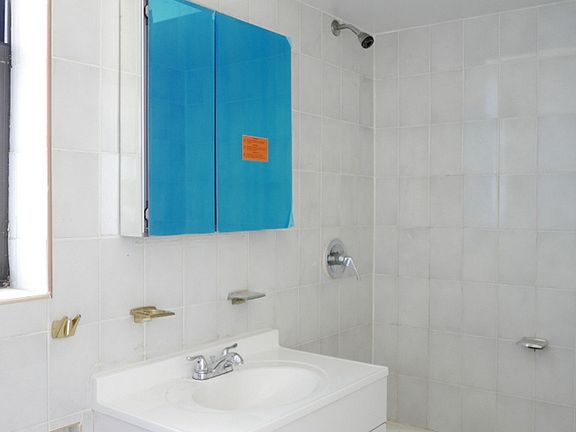 5th image of 675 W End Ave APT 13C