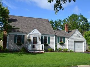 24 Eunice Ave, Fairfield, CT 06824