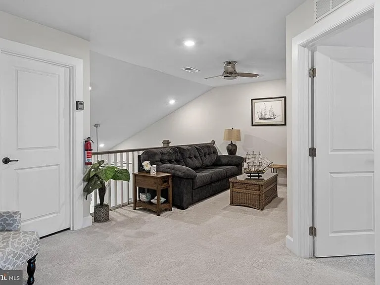 33776 Freeport Dr — Photo 33