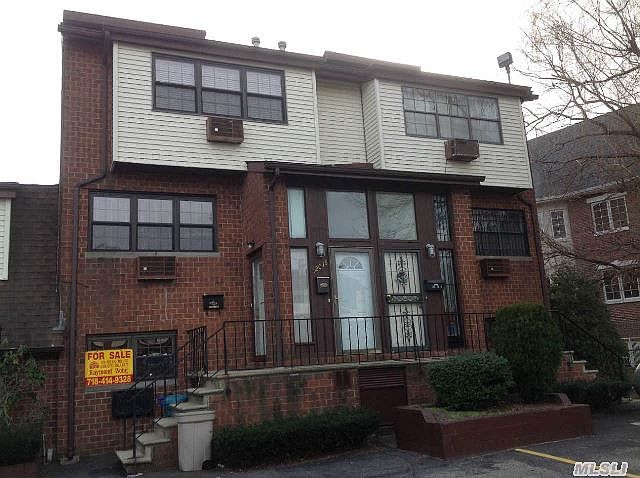 1st image of 120-18 Cove Ct
