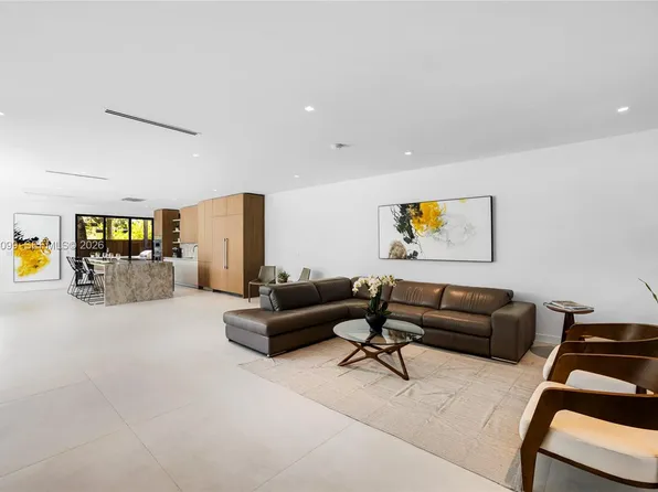 300 NE 48th St, Miami, FL 33137