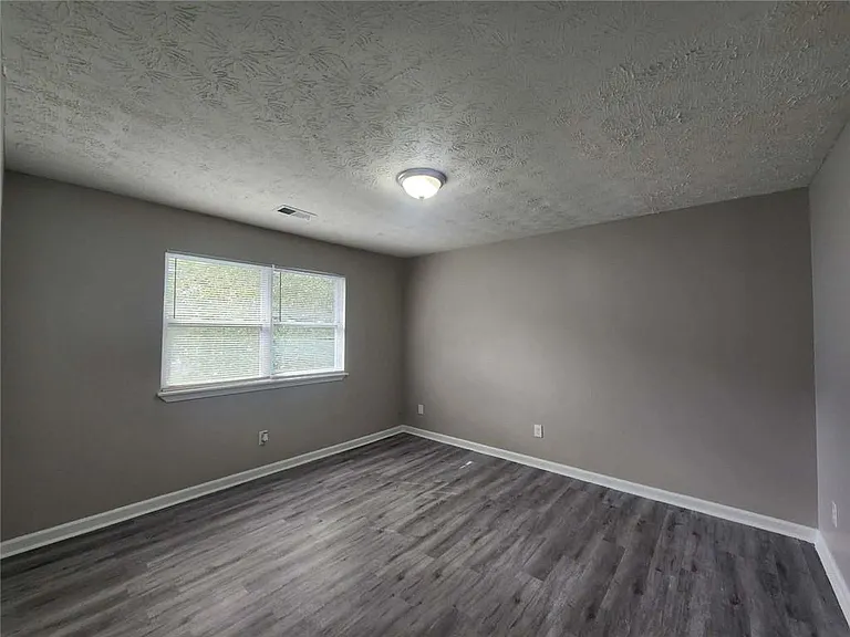 1653 Pinedale Cir NW — Photo 6