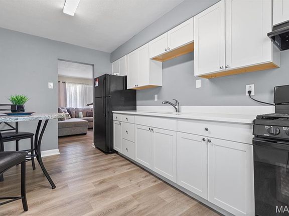4th image of 8409 Engler Ave
