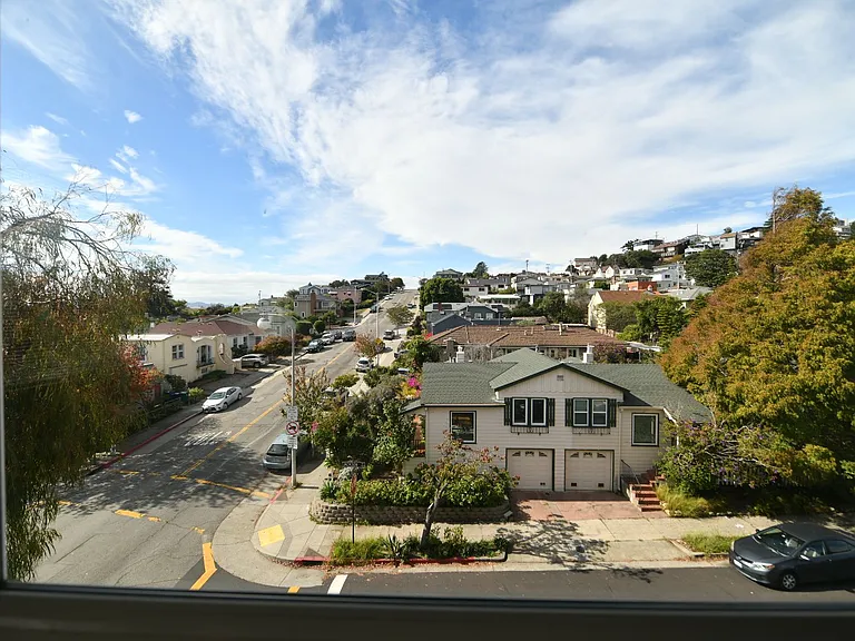 935 Solano Ave — Photo 18